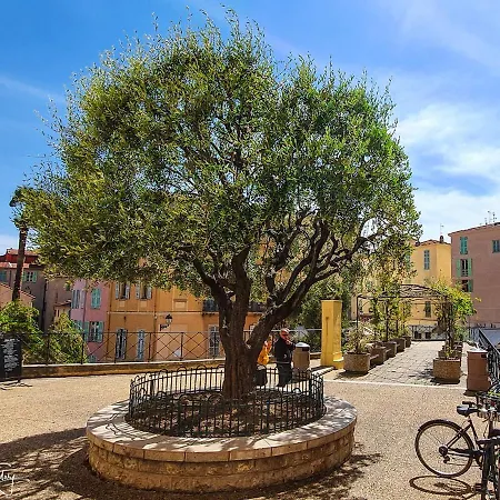 Alloggio in famiglia La Clémente *